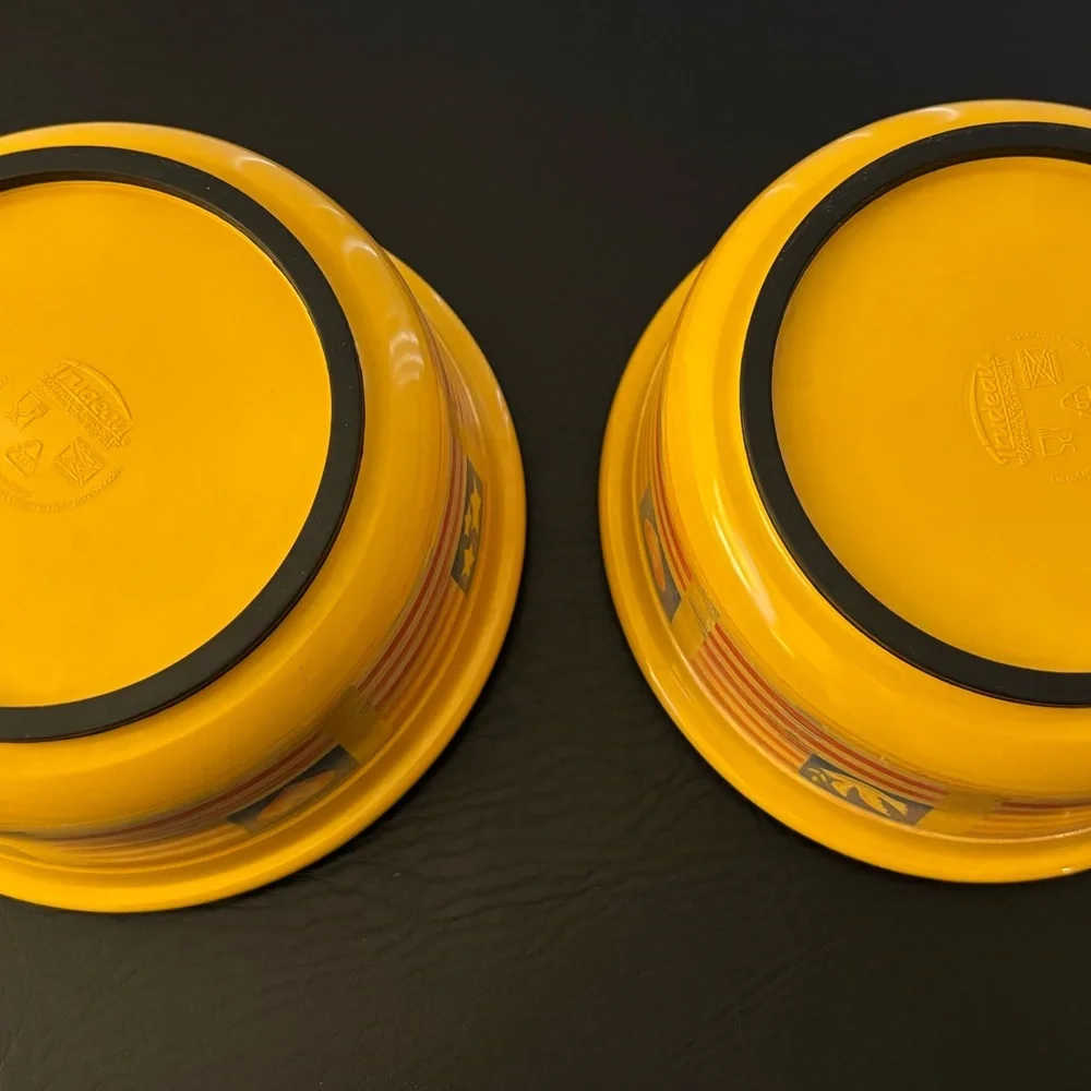 Set of Patriotic Pet Bowls (Plastic) Used in Good Shape
